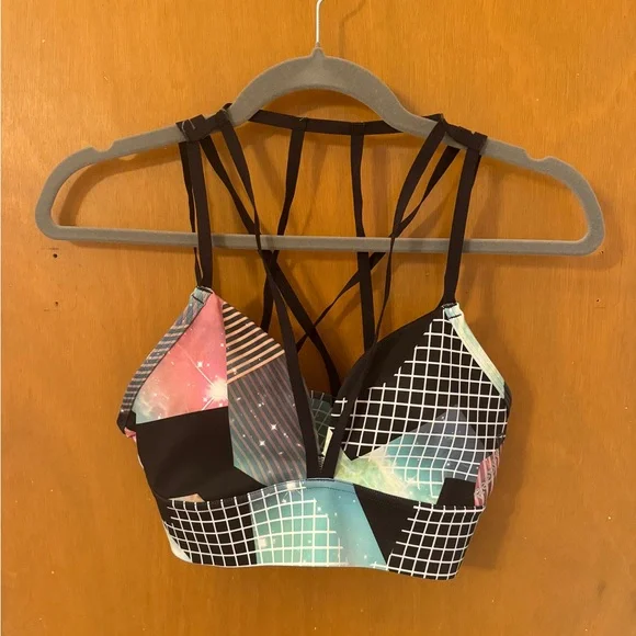 Strappy Sports Bra - Picture 2 of 4